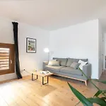 Boutique Design & *