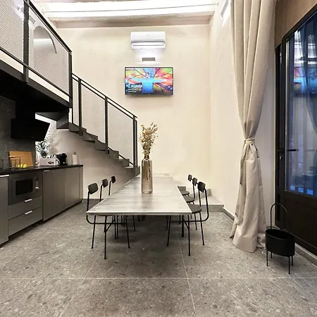 Boutique & Bcn Apartament *